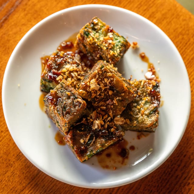 Gui Shai (Chive Cake).