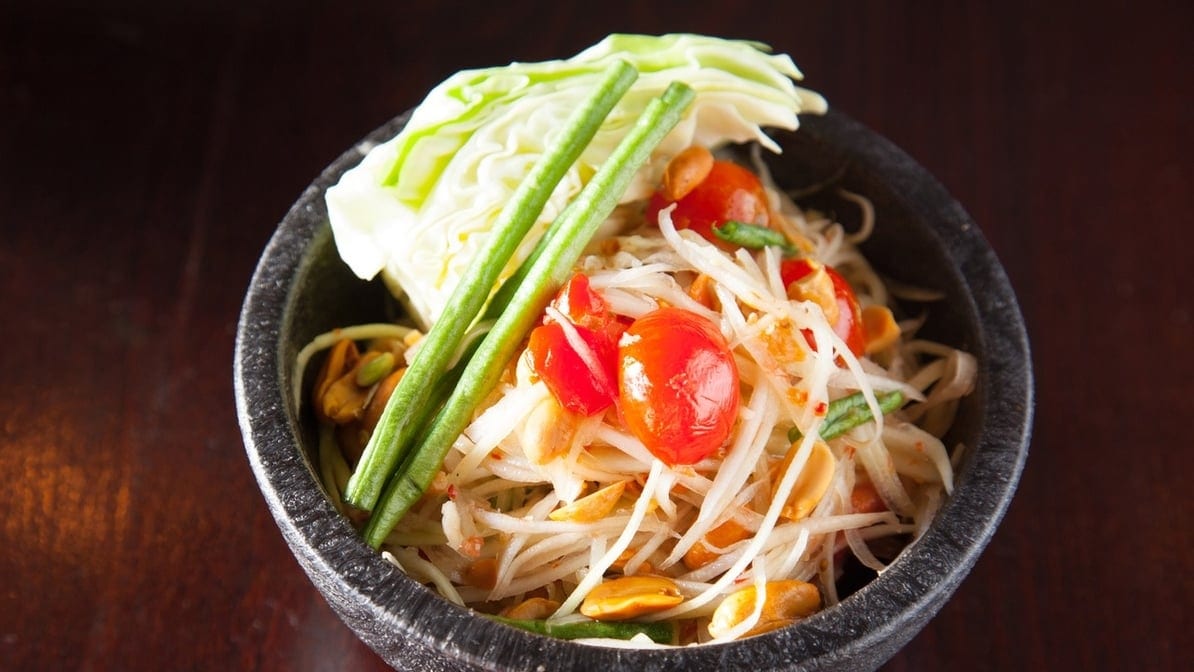 Somtum Thai - Shredded Green Papaya.