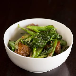 Ka Nah Mu Grob - Chinese Broccoli & Crispy Pork Belly